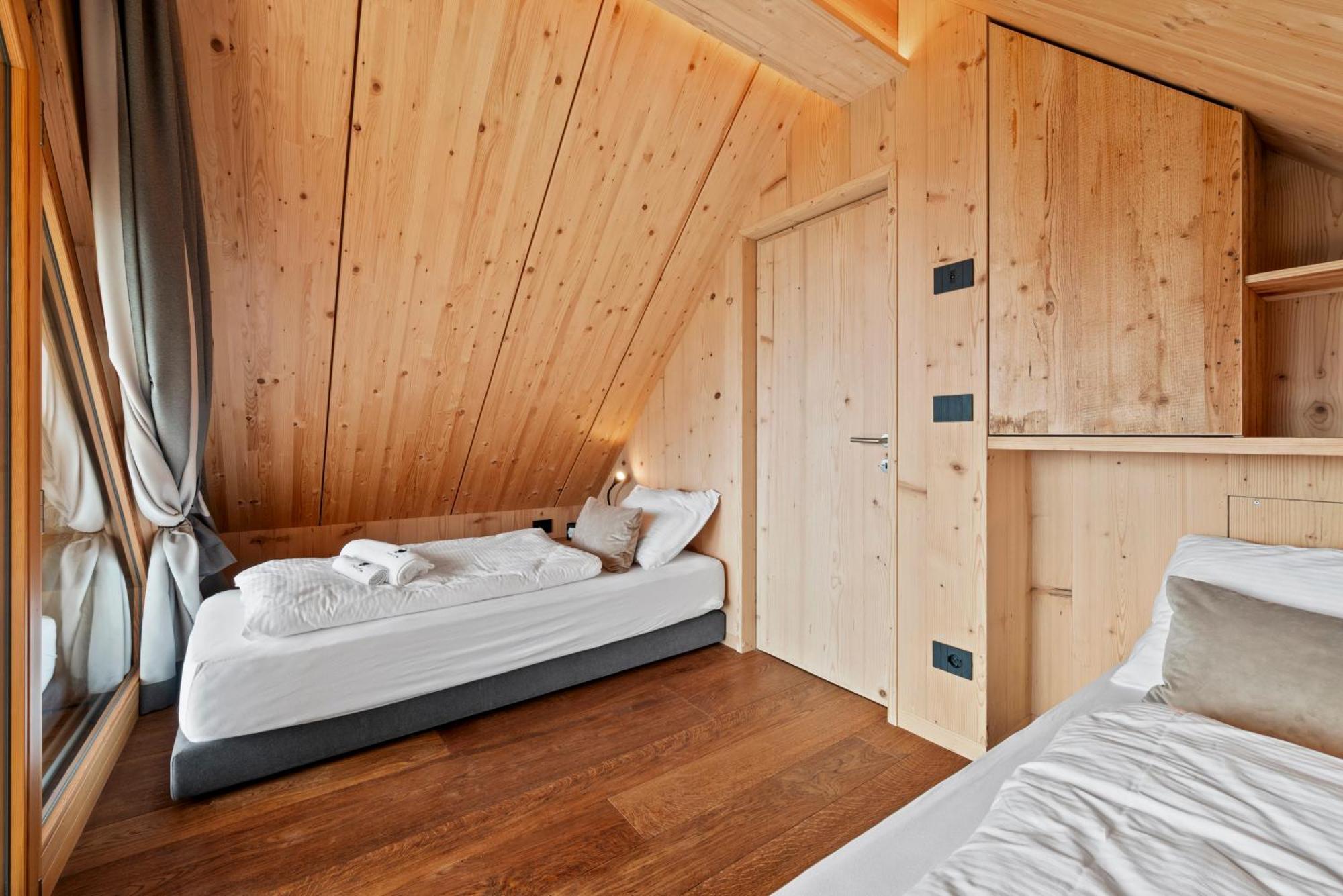 New Opening "Sissi Chalets" - Unique Luxury Hideaway With Mountain View & Sauna Mendola 外观 照片