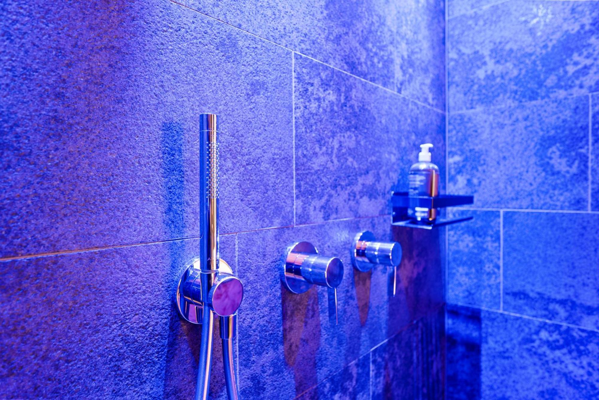 New Opening "Sissi Chalets" - Unique Luxury Hideaway With Mountain View & Sauna Mendola 外观 照片